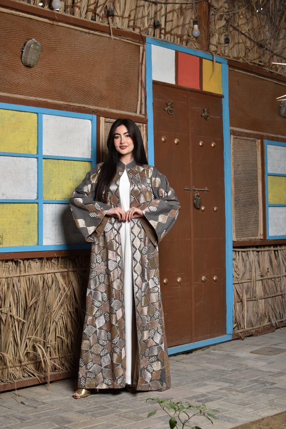 Sondos - Grey - Image 4