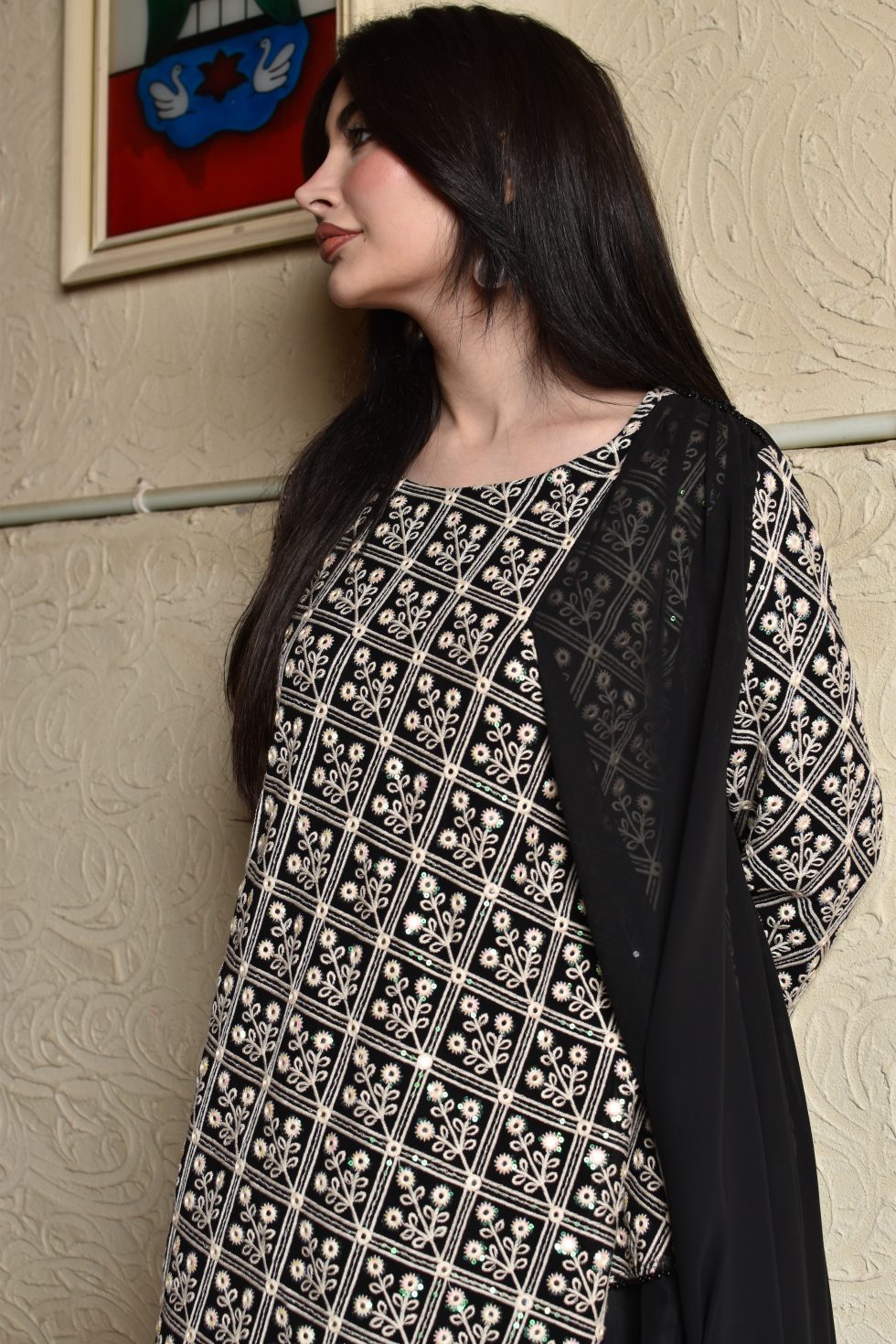 Sahar - Black - Image 3