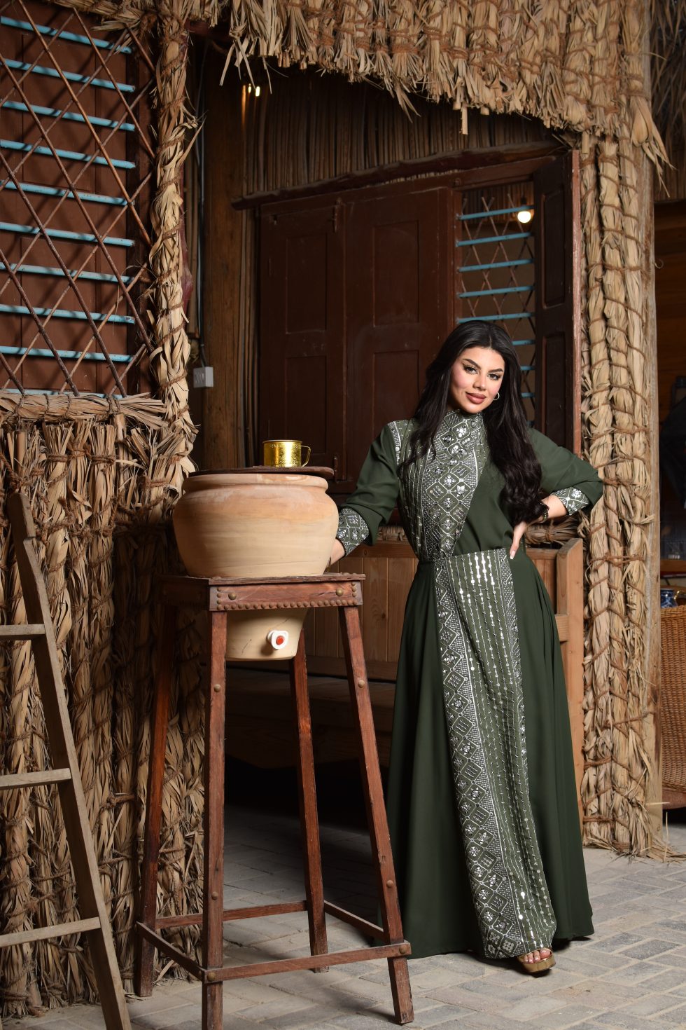 Signature - Green - Image 4